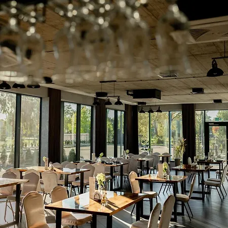 Promenada Biznes & Wypoczynek Szálloda 3*