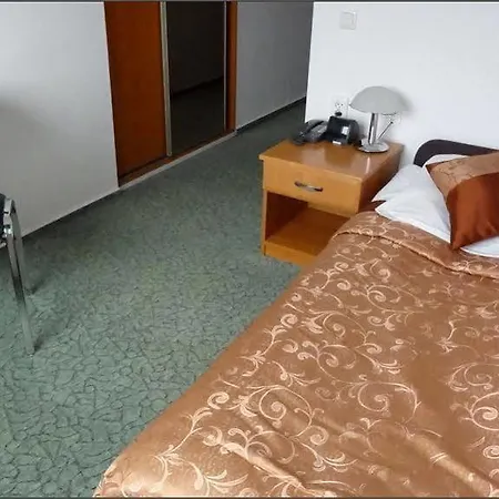 Hotell Promenada Biznes & Wypoczynek 3*