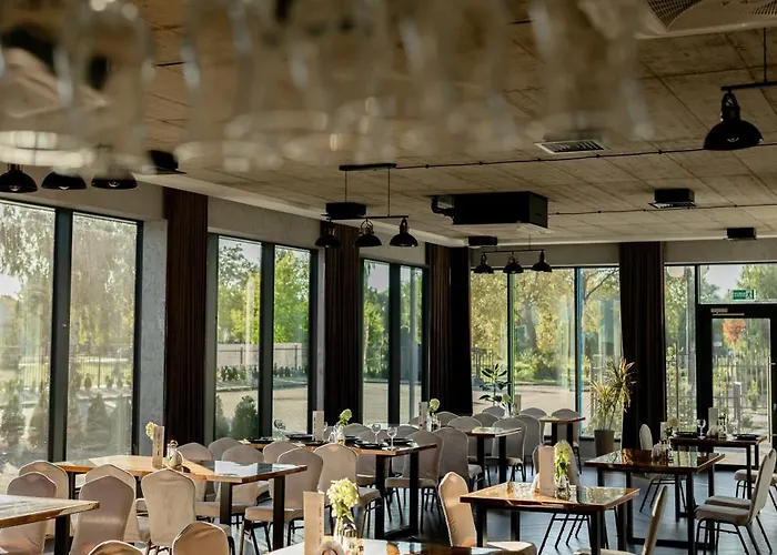 Promenada Biznes & Wypoczynek Hotel 3*